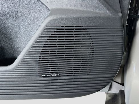 New 2026 Subaru Outback Touring XT image 17