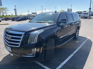 Used 2016 Cadillac Escalade ESV Luxury AWD/4WD video 1