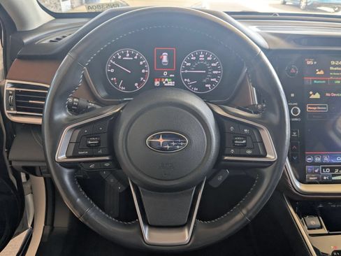 Certified 2022 Subaru Outback Touring AWD/4WD image 15