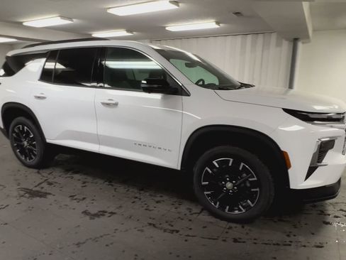 New 2026 Chevrolet Traverse LT w/ Sun and Wheel Package FWD image 38