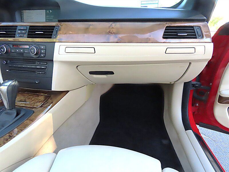 Used 2008 BMW 335i Convertible RWD image 21