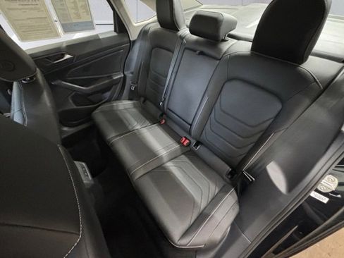 Certified 2023 Volkswagen Jetta SEL image 19