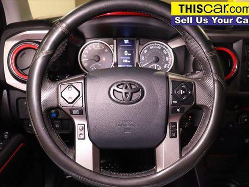 Used 2019 Toyota Tacoma SR5 image 12