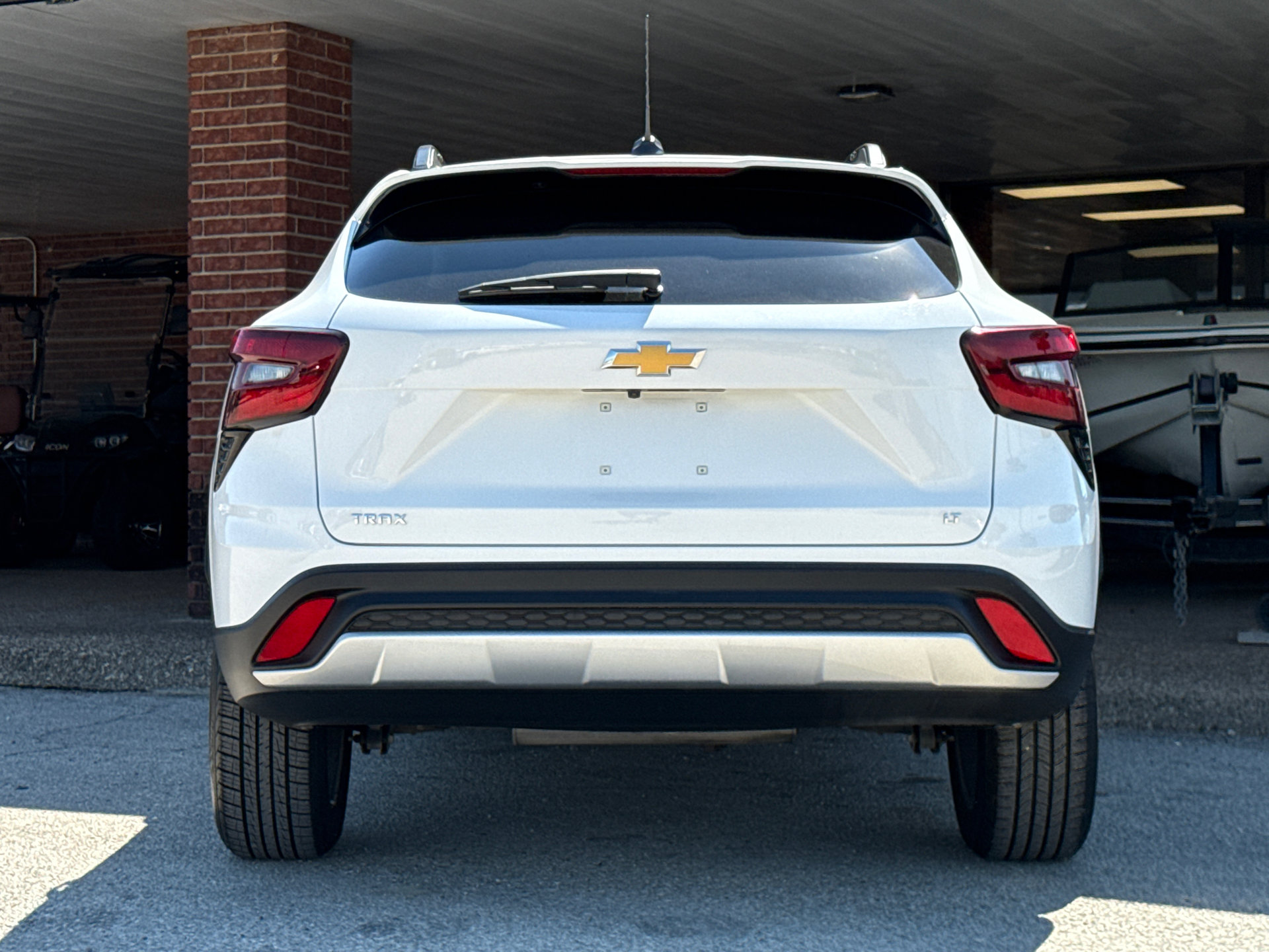 Used 2025 Chevrolet Trax LT FWD image 7