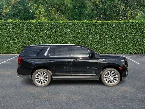 Used 2021 GMC Yukon Denali image 2