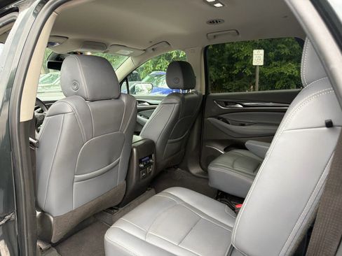Used 2021 Buick Enclave Essence w/ Sound and Sites Package AWD/4WD image 6