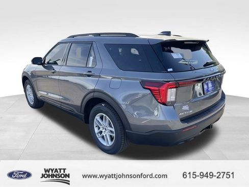 New 2026 Ford Explorer Active RWD image 5