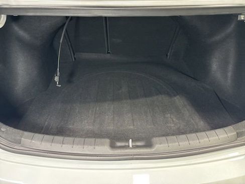 Used 2020 Hyundai Elantra SE w/ Cargo Package (C1) image 24