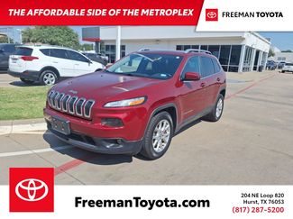 Used 2016 Jeep Cherokee Latitude image 1