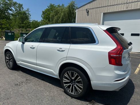 Used 2021 Volvo XC90 T5 Momentum w/ Climate Package AWD/4WD image 15