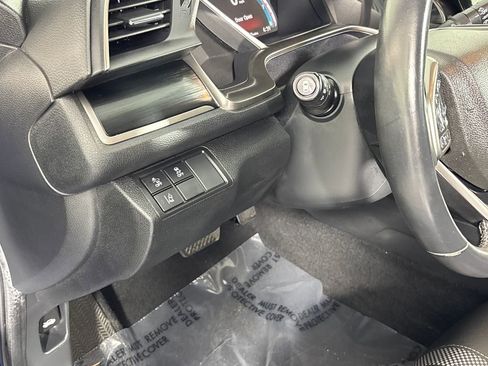 Used 2020 Honda Civic EX image 12