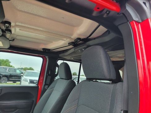 Used 2025 Jeep Wrangler Unlimited Sport S 4xe AWD/4WD image 26