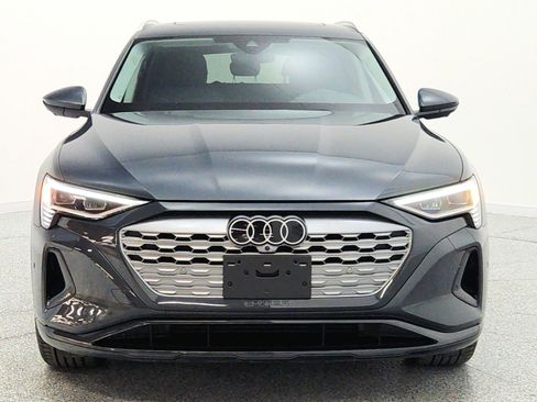 Used 2024 Audi Q8 e-tron Premium Plus AWD/4WD image 2