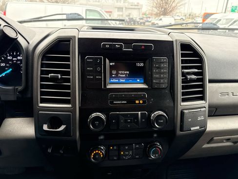 Used 2019 Ford F550 4x4 Regular Cab Super Duty image 14