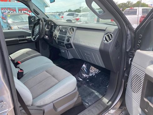 Used 2011 Ford F250 XLT w/ XLT Premium Pkg AWD/4WD image 22