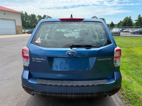 Used 2018 Subaru Forester 2.5i w/ Alloy Wheel Package AWD/4WD image 2
