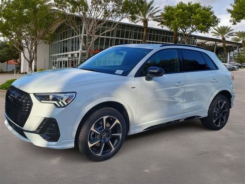 New 2025 Audi Q3 2.0T Premium Plus image 1