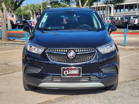 Used 2022 Buick Encore Preferred w/ Safety Package AWD/4WD image 2