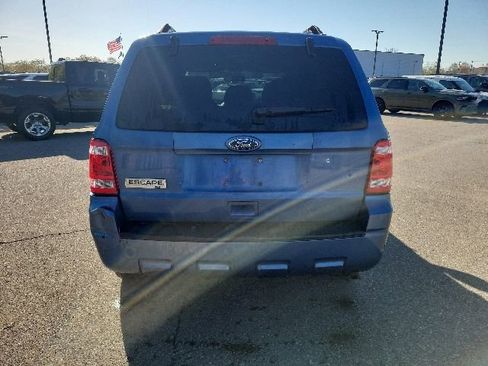 Used 2010 Ford Escape XLT FWD image 4