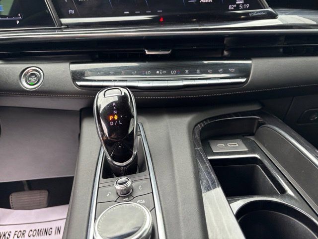Used 2021 Cadillac Escalade ESV Sport w/ Driver Assist Tech Package RWD image 19