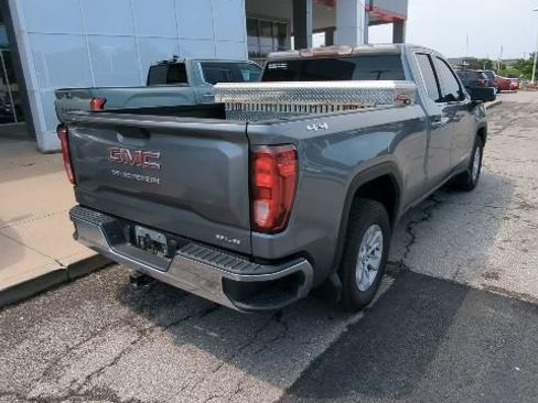 Used 2020 GMC Sierra 1500 SLE w/ SLE Value Package AWD/4WD image 6