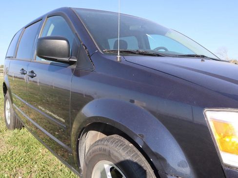 Used 2009 Dodge Grand Caravan SE w/ Climate Group image 20