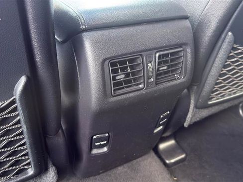 Used 2015 Toyota 4Runner Limited AWD/4WD image 18