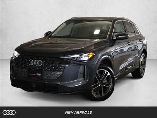 Used 2025 Audi Q5 Premium w/ Convenience Package video 1