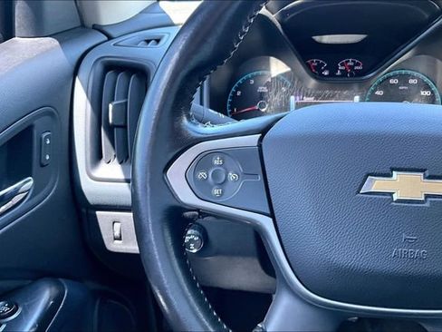 Used 2018 Chevrolet Colorado Z71 AWD/4WD image 12