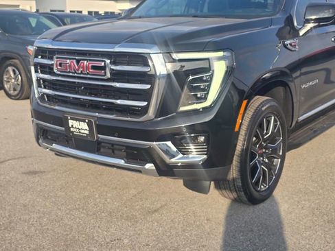 Used 2026 GMC Yukon XL Elevation image 10