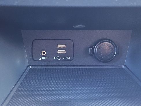 Certified 2023 Subaru Crosstrek 2.0i Premium image 9