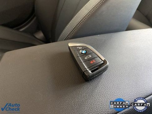 Used 2024 BMW 330e w/ Convenience Package image 76