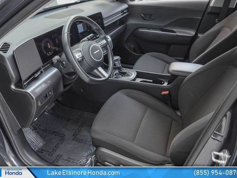 Used 2025 Hyundai Kona SEL FWD image 15