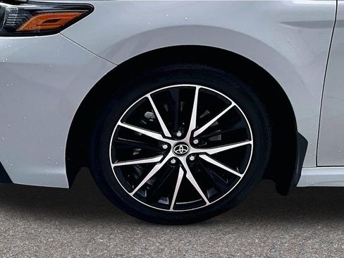 Used 2023 Toyota Camry SE w/ Convenience Package FWD image 33