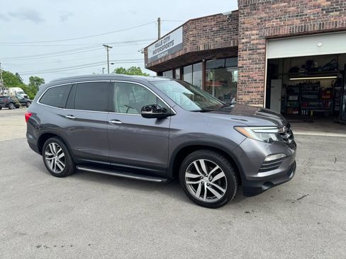 Used 2017 Honda Pilot Elite image 19