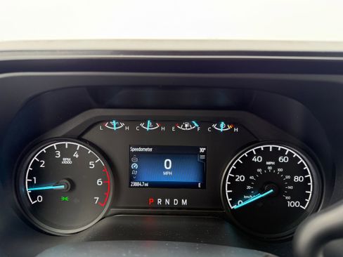 Certified 2025 Ford F250 XLT w/ Snow Plow Prep Package image 18