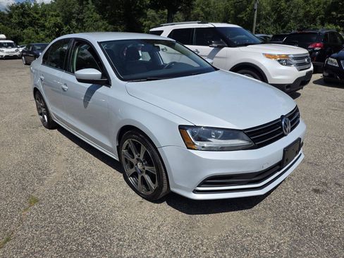 Used 2017 Volkswagen Jetta S w/ Jetta S Cold Weather Package FWD image 7