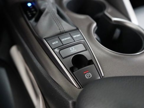 Used 2023 Toyota Camry SE image 28