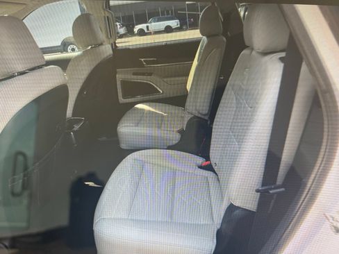 Used 2021 Kia Telluride SX w/ SX Prestige Package AWD/4WD image 9