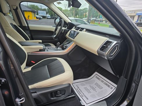 Used 2022 Land Rover Range Rover Sport HST AWD/4WD image 16