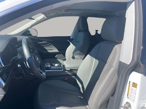 Used 2021 Audi Q8 Premium Plus w/ Premium Plus Package image 28