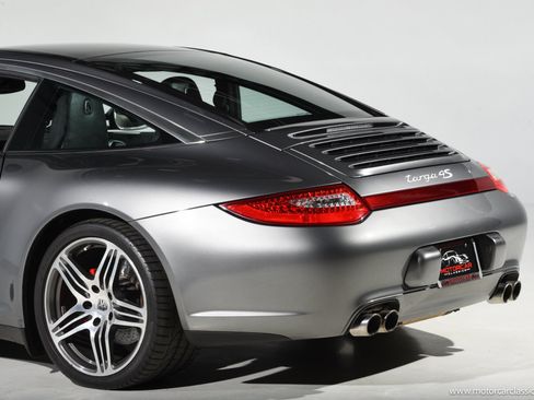 Used 2010 Porsche 911 Targa 4S AWD/4WD image 13