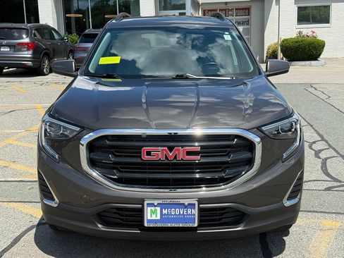 Used 2019 GMC Terrain SLE w/ Driver Convenience Package AWD/4WD image 9