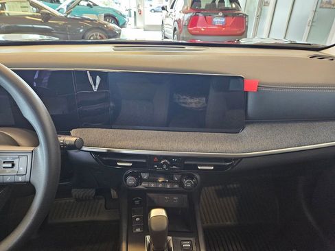 New 2026 Nissan Kicks SV w/ Cold Weather Package image 17