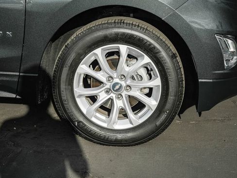 Used 2020 Chevrolet Equinox LS w/ LS Convenience Package FWD image 10