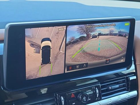 New 2026 Nissan Pathfinder Platinum w/ Accent Package image 16