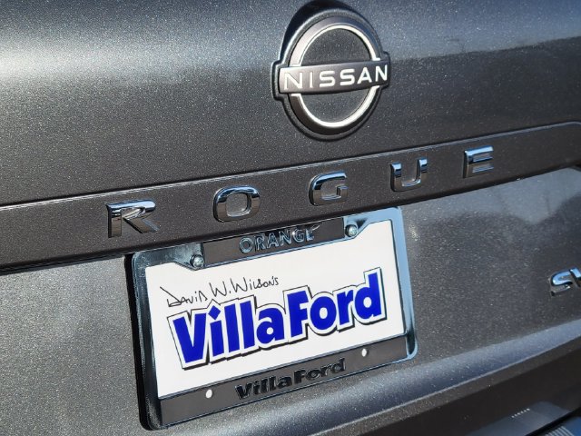 Used 2023 Nissan Rogue SV FWD image 25