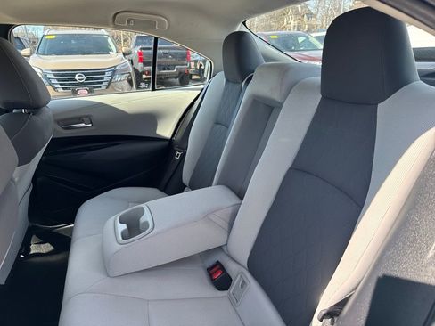 Used 2020 Toyota Corolla LE image 34