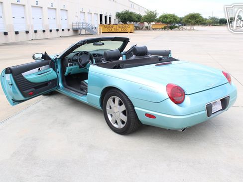 Used 2002 Ford Thunderbird RWD image 24