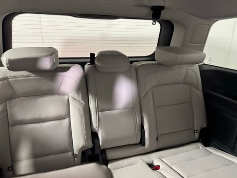 New 2026 Lincoln Navigator Reserve AWD/4WD image 17